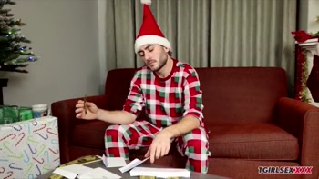 TGIRLSEX.XXX: Jill Pilll's Xmas Hardcore!
