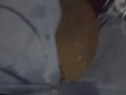雨の日の帰り道におしっこしたくなったけど、我慢出来ずにお漏らししちゃった・・・おまけもあります