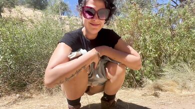 Hot Latina MILF Mommy Gushes Piss on Public Hiking Trail
