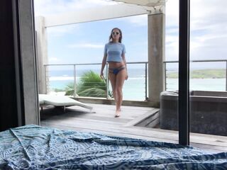 Dani Daniels . com Island Bliss Climax with Trip Vibe