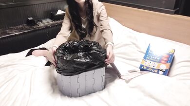 The desperate need she squirted like a fountain while cumming