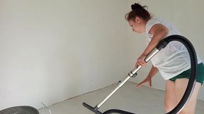 PAWG Girl Vacuum in the House