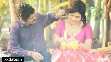 BHABHI KE BADE BADE BOOBS CHUSE FIR CHUDAI_1