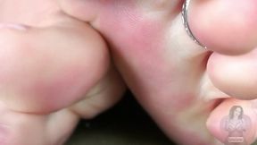 Giantess Colleague Puts You to Work