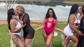 Oque elas fizeram foi incr&iacute_vel tarde gostosa demais