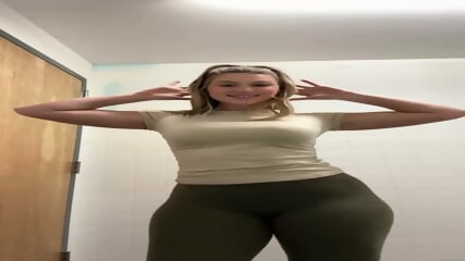 Bootyful
