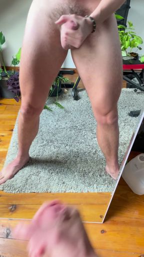 Muscular Dude Jerking Off And Cramming All Over The Floor - Hardim