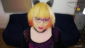 Revealing short hair in april - joi