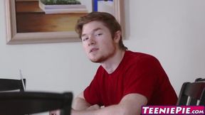 Jill Kassidys snatch is filled with hot jizz after banging