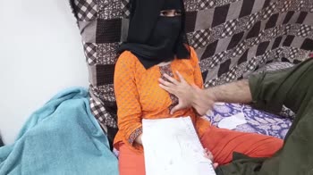 SobiaNasir2003: Pakistani Hijaab Girl's Shocking School Affair With Her Teacher