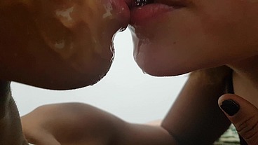 Beijo lambuzado com muita porra Melissa Alecxander e Jessica Moraes Roberto Alecxander