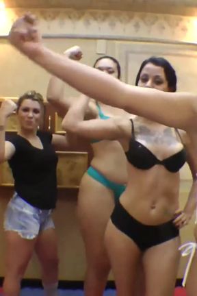 Hand Throttle Fight Championship by Top Girls