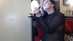 Hiccups doing make-up