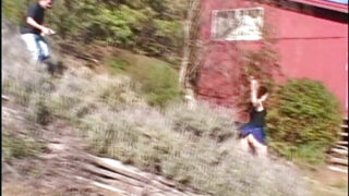 群交，双重插入，颜射 – 为可爱的18岁荡妇少女Felony进行激烈的肛交群交