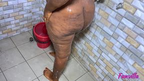 Shower Time for Thick Stepmama
