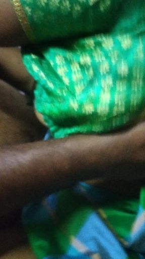 Tamil Cockold Couple Sit Fucking and Moaning