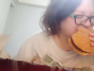 EVERY SINGLE WEEK MOVIE SCENE Feedee Defiance 100 burgers. Day two