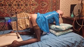 Sasha Earth Cute sissy having sex with a Fuck machine