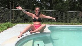 Fayth Pops Pink Loons Poolside -MP4