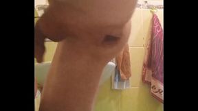 I fuck myself in the fucked big prolapse