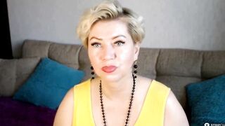 Magical Older Russian Whore AimeeParadise Exposes Her Holes Inside Homemade Performance!