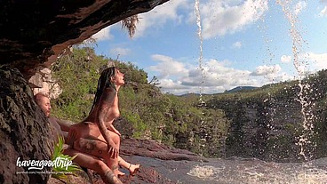 sexo hardcore e debaixo dágua na Cachoeira da Fumacinha - BA - alemaohub