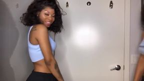 No Hands Kissing Challenge