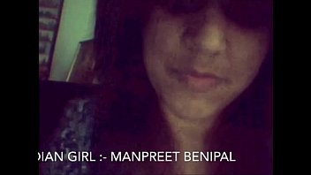 Desi Punjabi Girl Manpreet Showing Herself on Cam