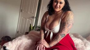 BBW stepsister joins in a naughty new game with big natural curves