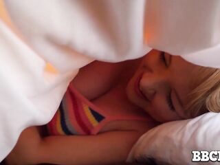 Stepbro drops many many loads inside golden-haired stepsis