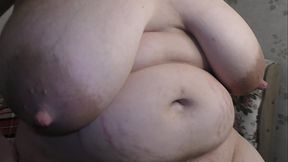 Cheating wife spread his legs and get a big thick creampie from her lover inside own pussy