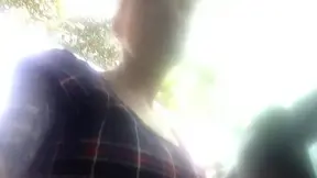 cercando di fottermi, in macchina...