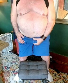 Beardaddychub Jerks off in Wrestling Jock on Webcam!