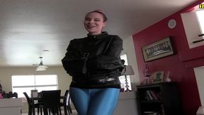vicki vixxx straitjacket fetish and pissing herself