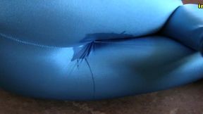 vicki vixxx straitjacket fetish and pissing herself