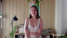Cute Summer Shoves Panties In Her Pussy Before Getting Her Glass Dildo Pounded