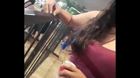 &iexcl_Despu&eacute_s de la fiesta jovencita pillada en la calle! El no pudo aguantar ni 5 minutos cuando ella abri&oacute_ las piernas en la calle.