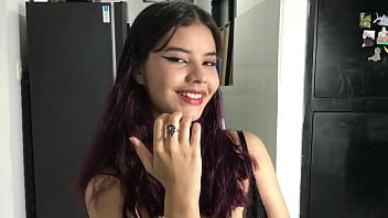 La cutie con curvas comparte mi cama