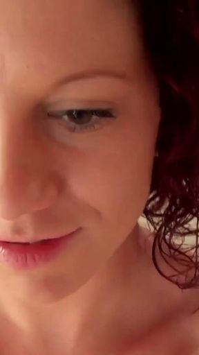 Privates Sextape mit neuer jungen Freundin   Clip 1