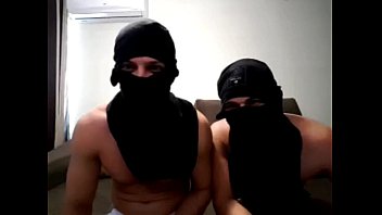 Sarados mascarados na cam ao vivo