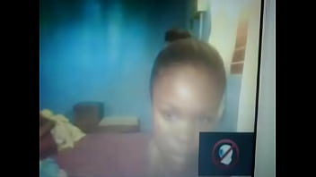 18 year old Kyanda bares it all on cam