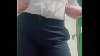 secretaria milf culona latina mexicana nalgona se quita todo su uniforme en la oficina en la hora de la comida y muestra todo su culo gordo se abre el ano y muestra sus senos