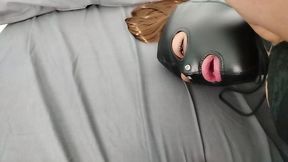 watch me estimulating my wet pussy / mira como estimulo mi cono mojado 😏😈🍑🤤