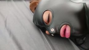 watch me estimulating my wet pussy / mira como estimulo mi cono mojado 😏😈🍑🤤