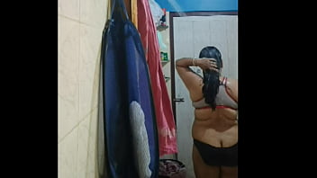 Desi Housewife Shalini Bathing Naked