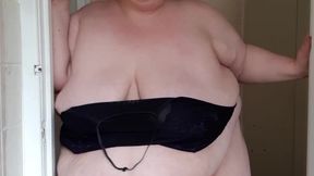 SSBBW FULL BODY STRIP AND BELLY JIGGLES WITH HEAVY BREATHING