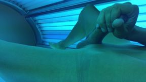 Tanning bed jerk off