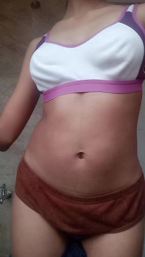 Desi Girl Shows Her Bra Panty