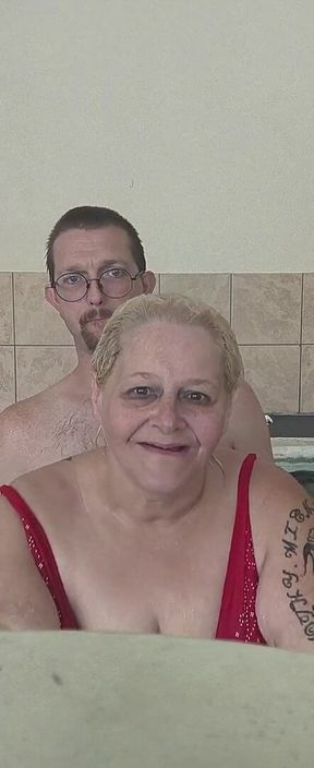 BBW Princess Sucking His Cock Underwater with Her Naughty Stepfather