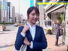 浮気な彼氏を忘れて仕事サボり旅のひまりちゃん
